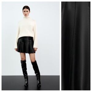 NWT. Zara Black Faux Leather Mini Skirt. Size S.
